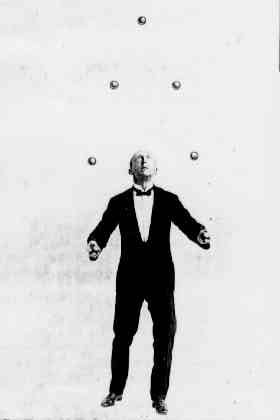 [juggling 7 balls]
